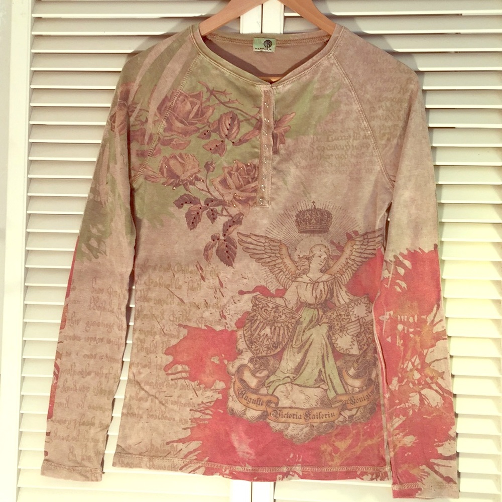 One World decorative shirt